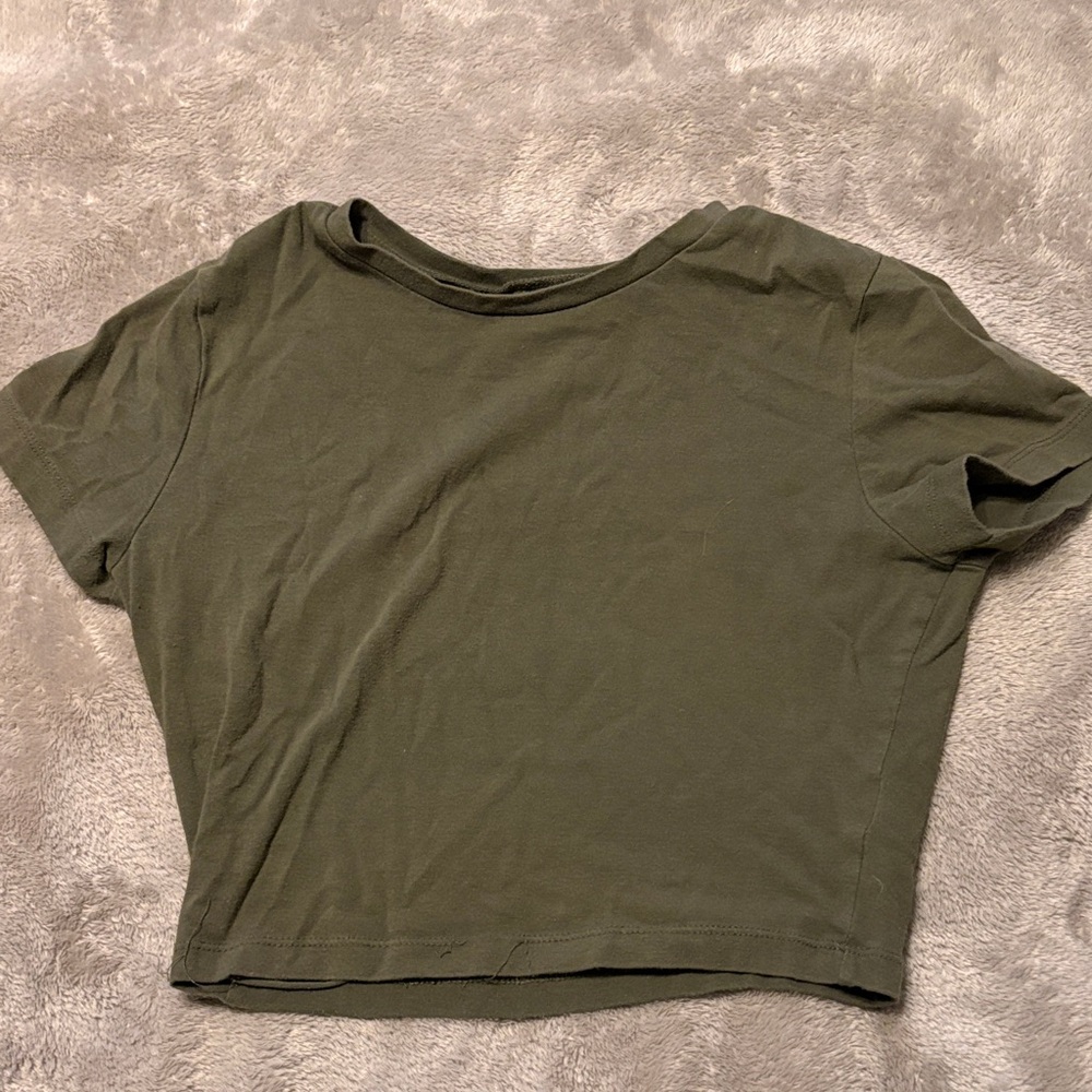 Wild Fable Olive Green Short Sleeve Tee